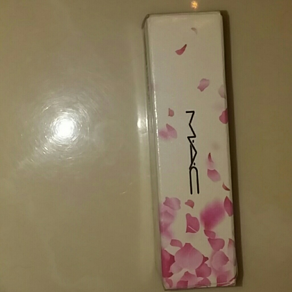 Mac lipstick